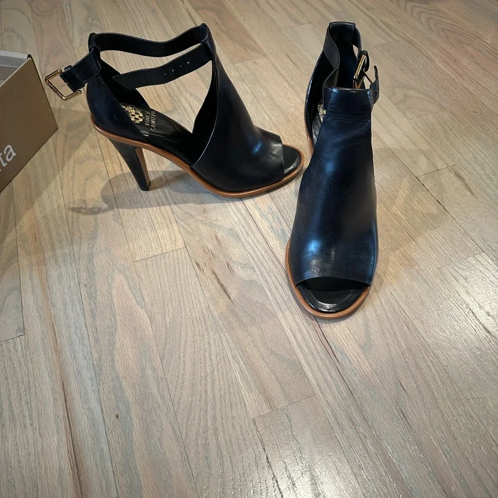Vince Camuto Black Heels - Picture 5 of 5